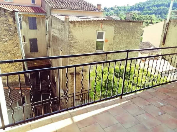 Appartement 2 pièces 83 m²
