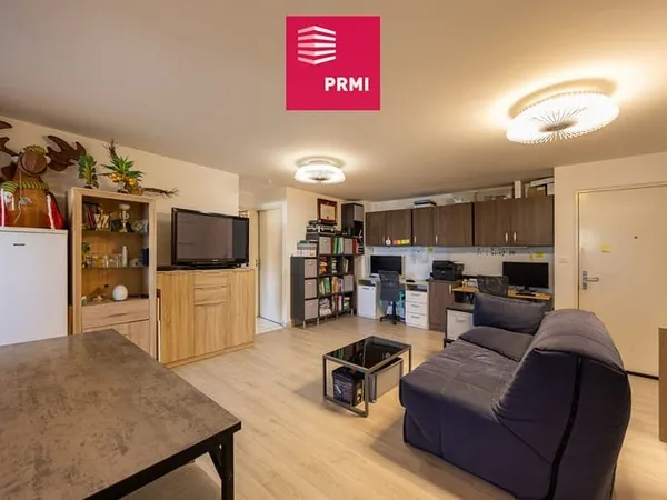 PRMI : T2 rénové avec varangue 10 m² et parking - Sainte-Clotilde