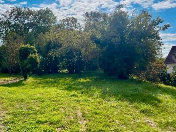 Terrain 1066 m² DAMPARIS
