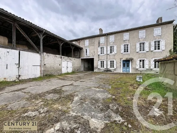 Maison 5 pièces 596 m²