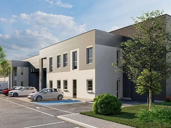 Local d'activité 2500 m²