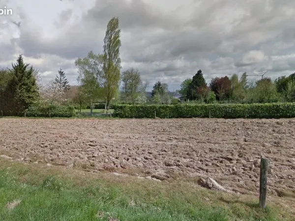 Terrain 338 m² Guipel