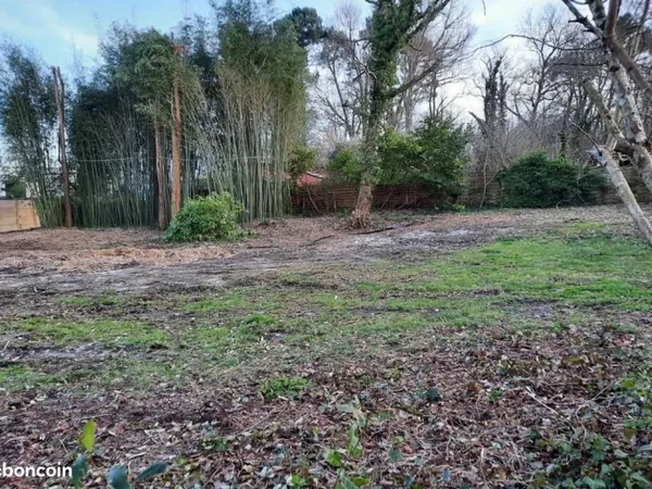 Terrain 1 356 m² Gradignan
