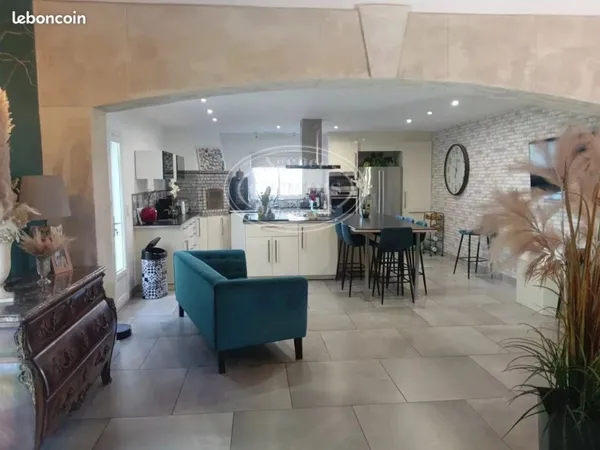 Maison 5 pièces 169 m²