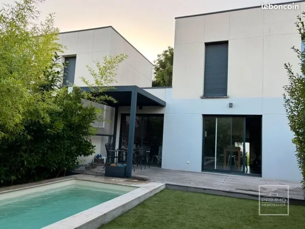 Maison 5 pièces 111 m²