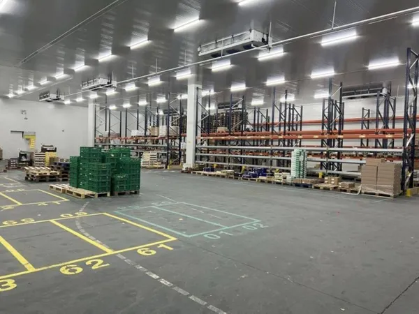 Entrepôt 5466 m²