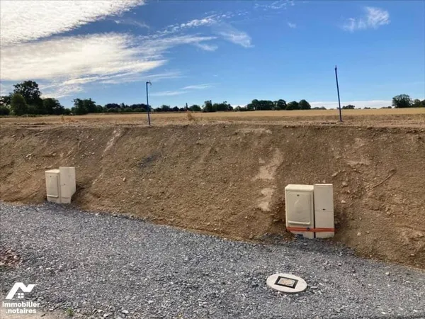 Terrain 990 m²