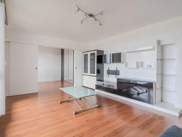 Appartement 4 pièces 77 m²