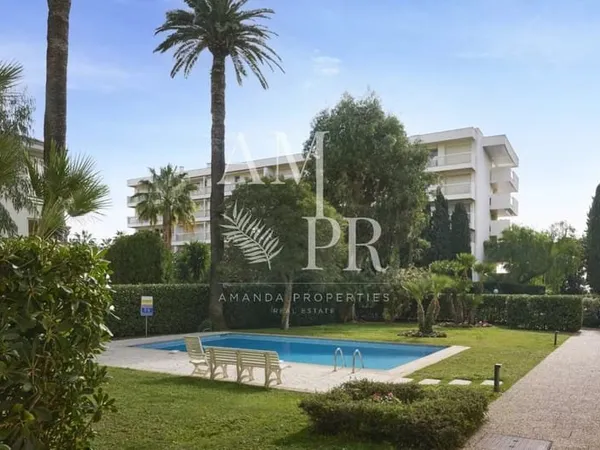 Cannes Palm Beach - Appartement 4 pièces de 100m2 - Vue Mer