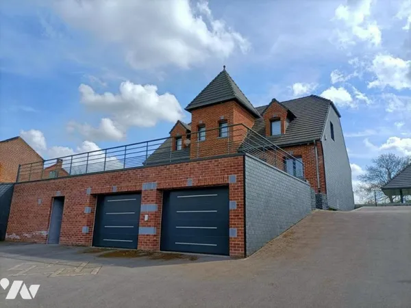 Maison 7 pièces 210 m²