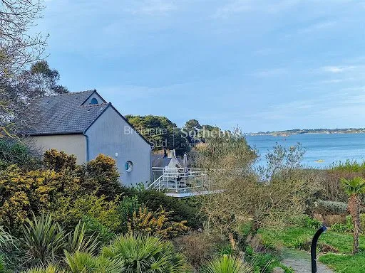 Maison 6 pièces 130 m²