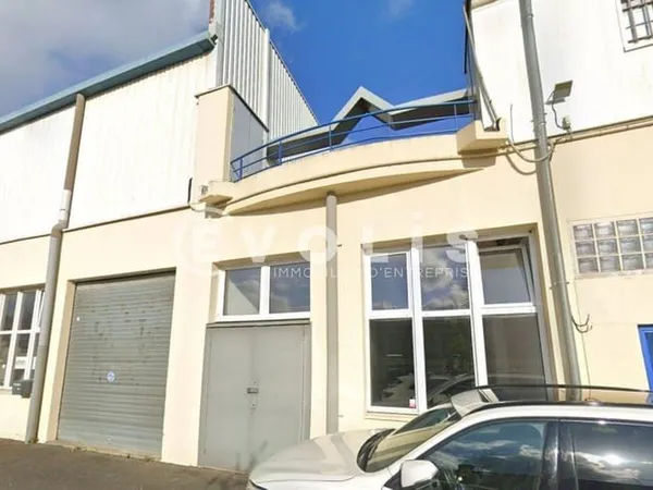 Local d'activité 892 m²