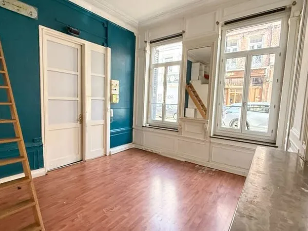 EXCLUSIVITE : BUREAU RUE COLBERT SECTEUR CATHO DE 21,62 m² RARE SUR LE MARCHE
