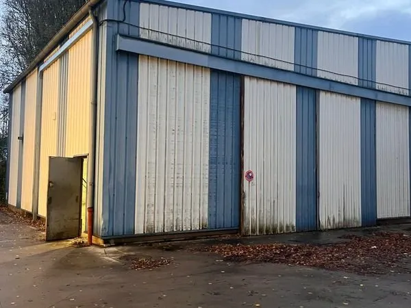 Cellule entrepôt 325m²