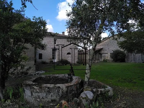 Maison 11 pièces 180 m²