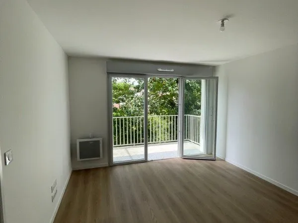 T3 avec balcon et parking à ROUEN