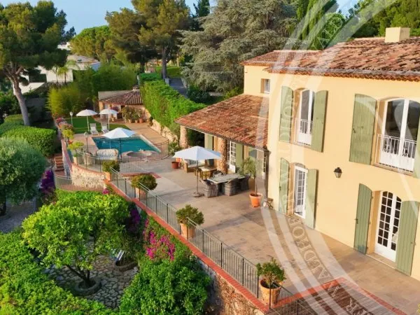 Une des plus charmantes propriétés provençales autour de Monaco