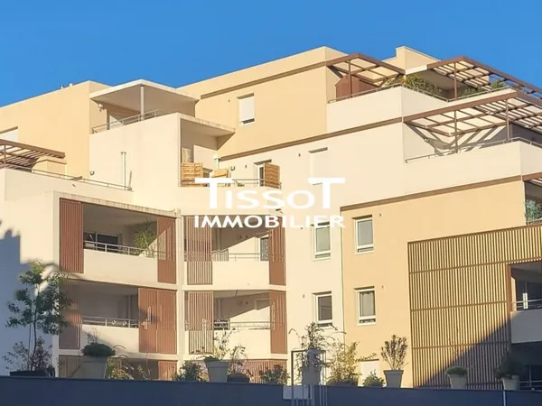 Stationnement Vente Nîmes   18000€