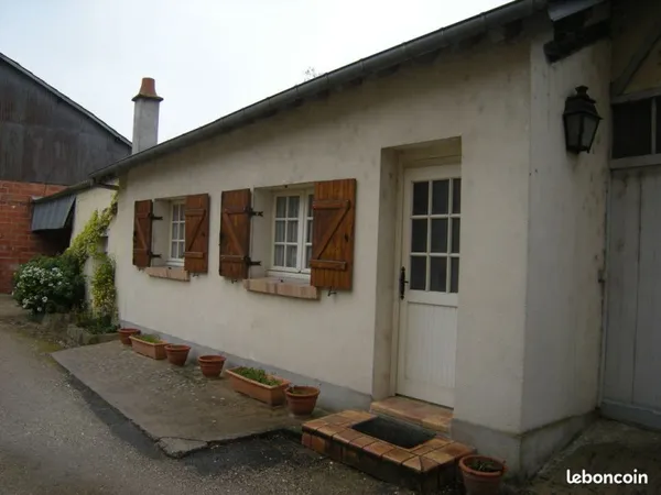 Studio meublé à louer