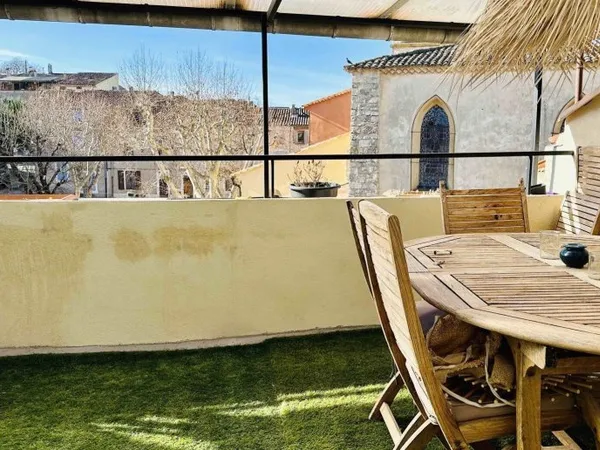 BRAS :Très bel appartement avec terrasse