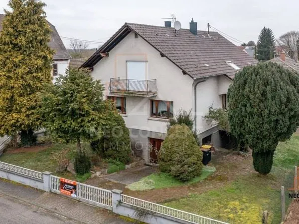 Maison 8 pièces 215 m²