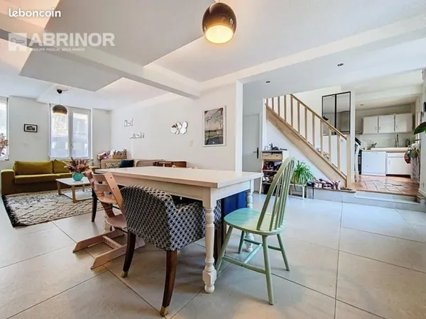 Maison 6 pièces 162 m²