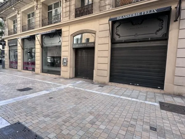Local commercial 265 m²