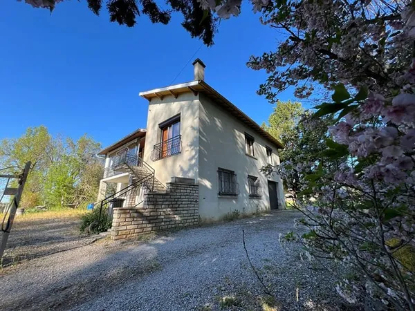 Maison a proximité du centre de Caussade