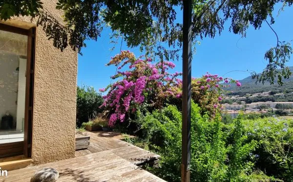 Maison 9 pièces 161 m²