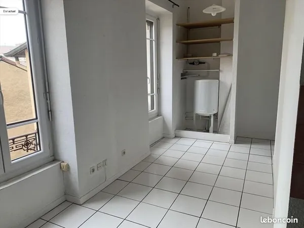 Studio 1 pièce 24 m²