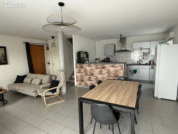 À VENDRE - Appartement Duplex T4 avec jardin, terrasse et grand garage - Danjoutin