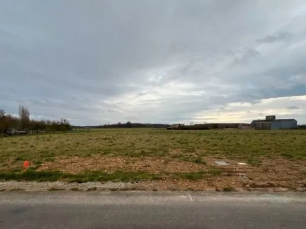 Terrain 800 m²