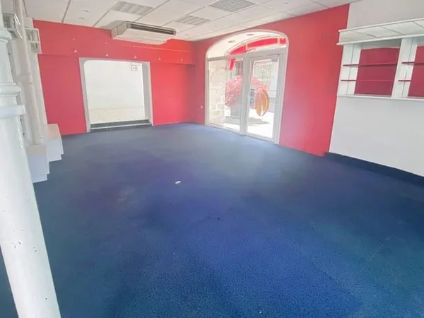 Local commercial 89 m²