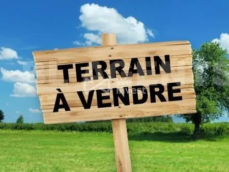 Terrain 600 m²
