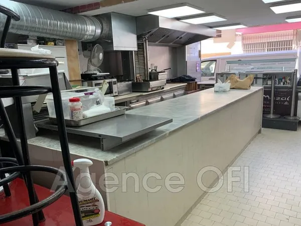Local 3 pièces 92 m²