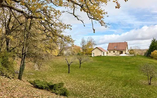 Maison 8 pièces 200 m²