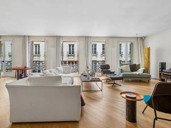 Appartement 6 pièces 175 m²