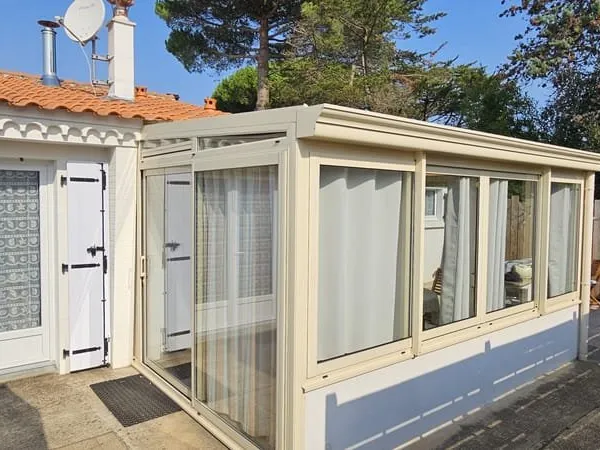 PIED À TERRE, ENTRE CENTRE ET PLAGE !