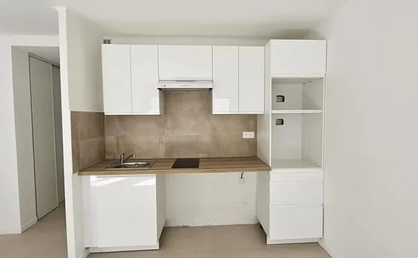 Appartement T21- 26 m2 - Nîmes (Quartier Clérisseau) - A lo