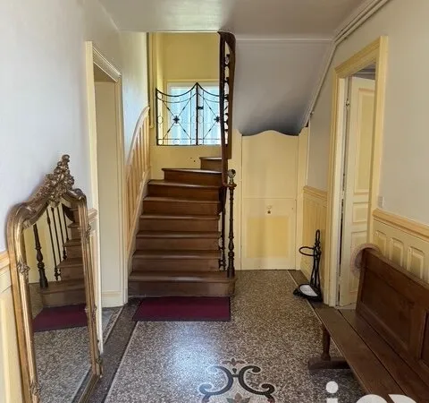 Vente Maison de village 11 pièces