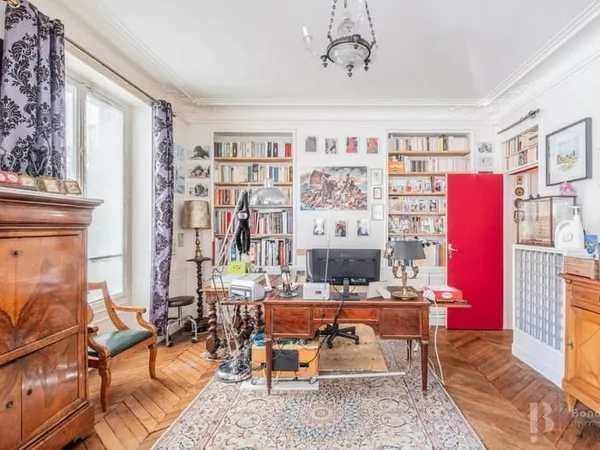 IDÉAL PROFESSION LIBÉRALE - 5 PIÈCES DE 113 M2 - QUARTIER SABLONS
