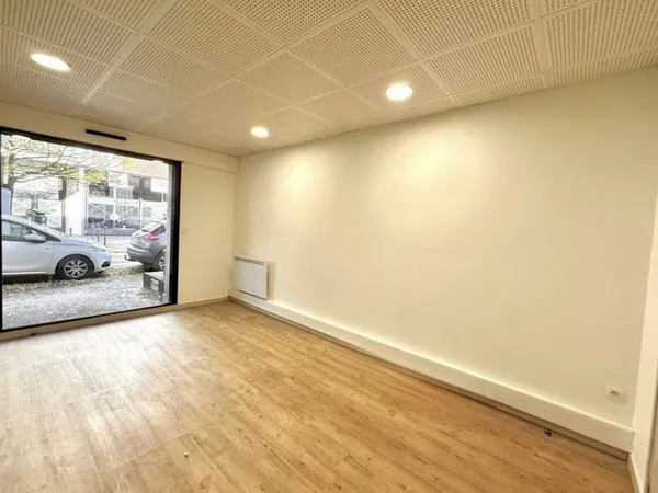 Local commercial 72 m²