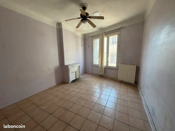 T3 73m²- SAINT BARNABE - RUE MONTAIGNE - FORT POTENTIEL -A RENOVER