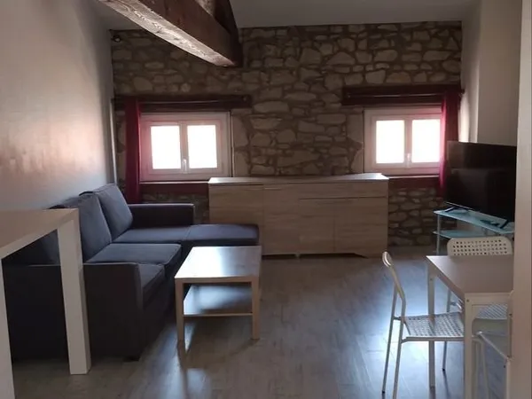 Loue appartement meublé