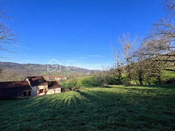 EN EXCLUSIVITÉ - Maison familiale avec vue dominante - Environnement privilégié à Saint-Point