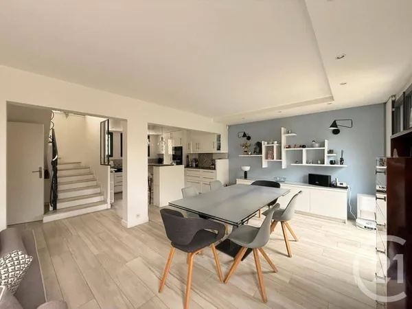 Maison 8 pièces 155 m²