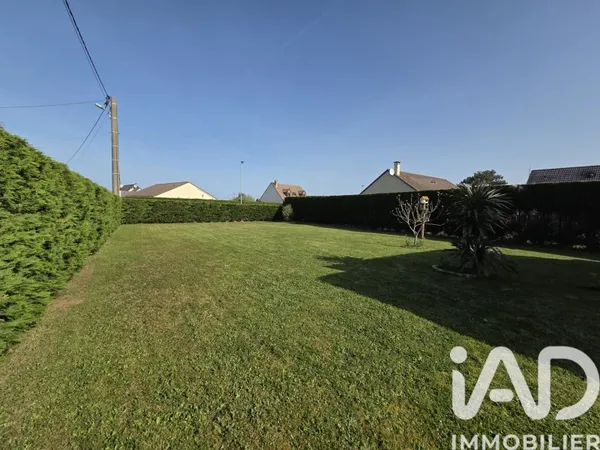 Terrain 824 m²