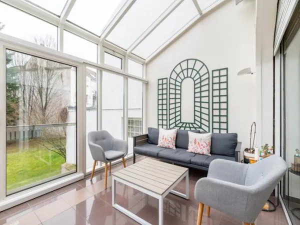 Maison 10 pièces 253 m²