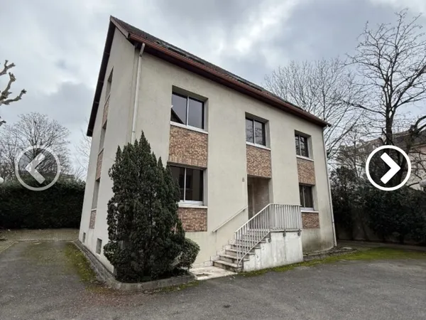 Vends local commercial - 240m²