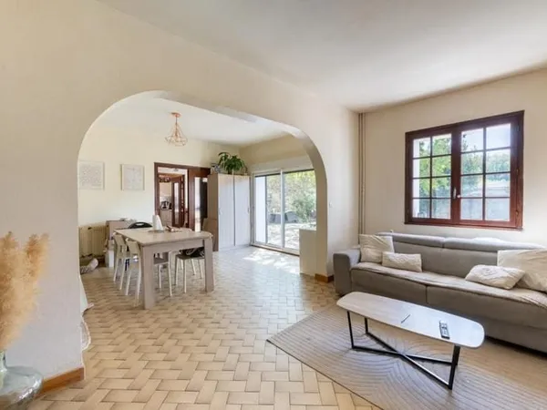 Appartement de 109 m² à Bornel